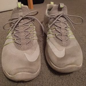Nike Shoes - Nike Running Shoes Nike Shoes - Nike Running Shoes